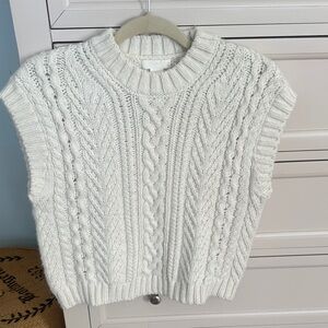 Like new H&M Women's Cream Cable Knit Sweater Vest